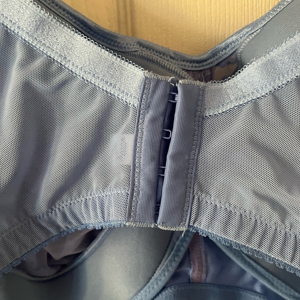 54B Comfort choice lace bra. - Picture 2 of 14